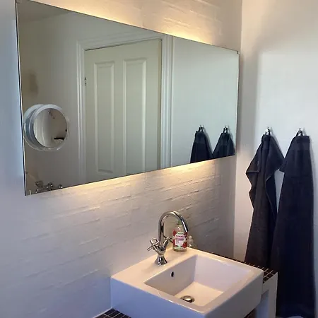 Dejlig I Den Gamle Bydel Villa Logstor