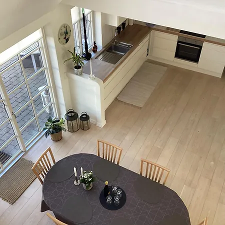 Dejlig I Den Gamle Bydel