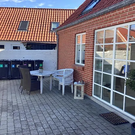 Dejlig I Den Gamle Bydel Villa Logstor