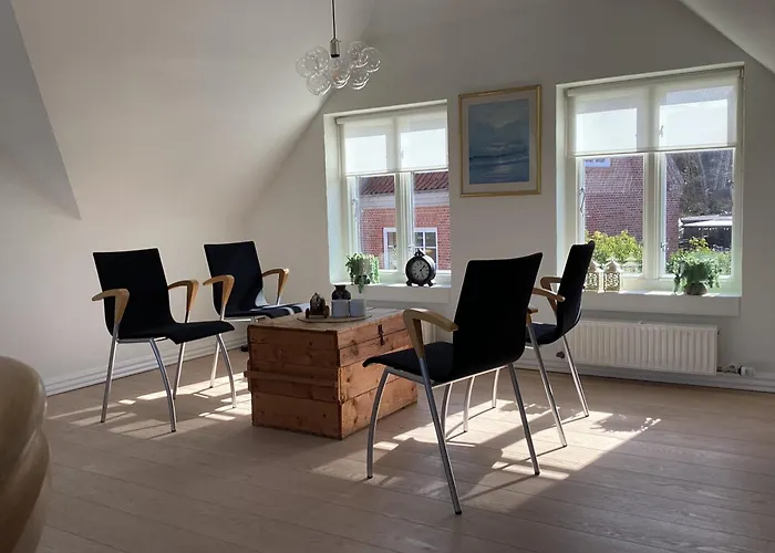 Dejlig I Den Gamle Bydel Villa Logstor